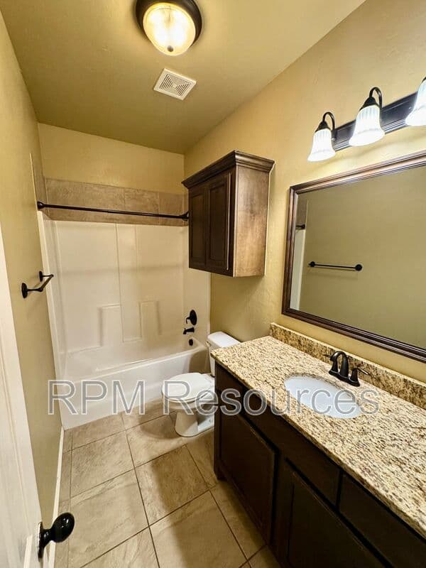 Mustang Condo: 157 Bison Court Way