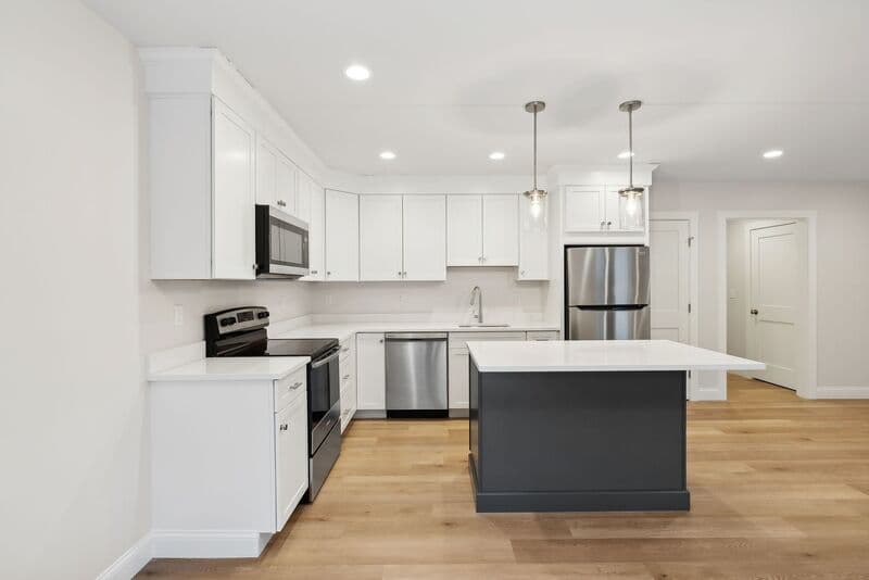 Wells Townhome: 42 Foliage Way