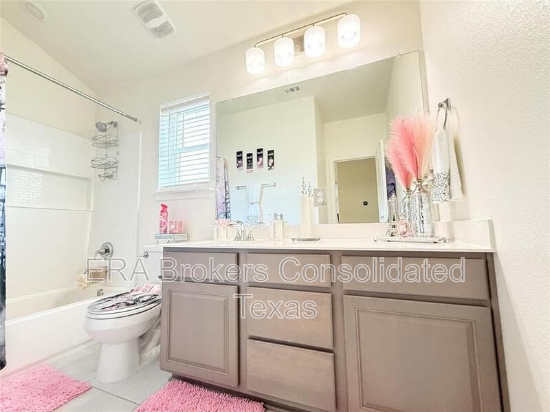 Round Rock House: 4644 Padula Drive