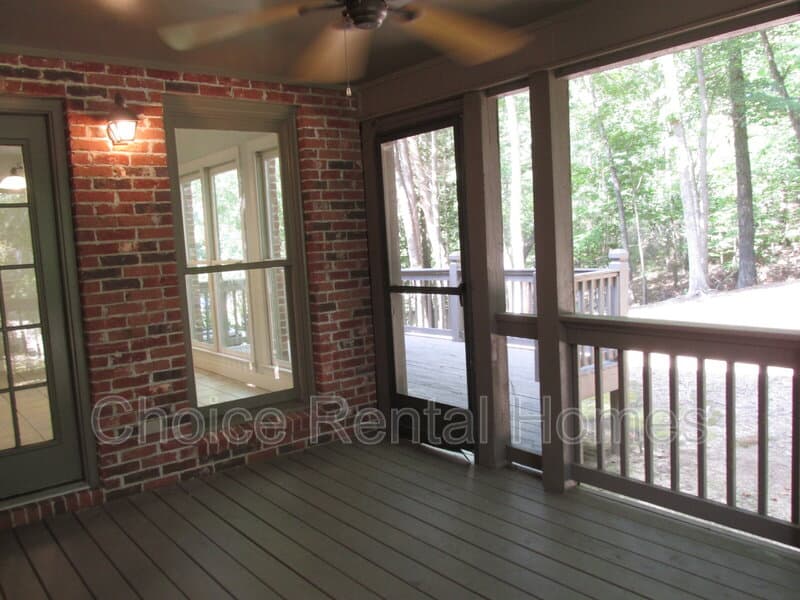 Birmingham House: 6031 Rosemont Road