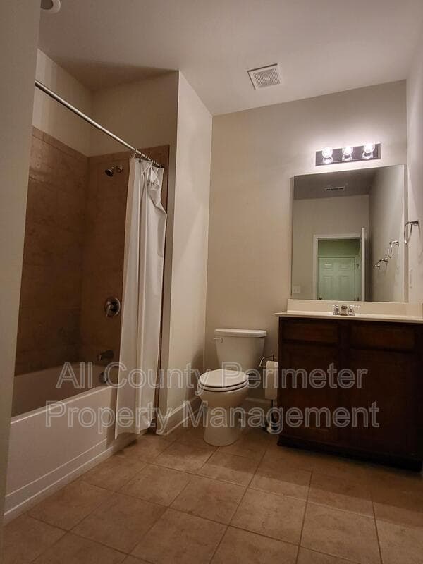 Atlanta Townhome: 2428 Hadlow Lane