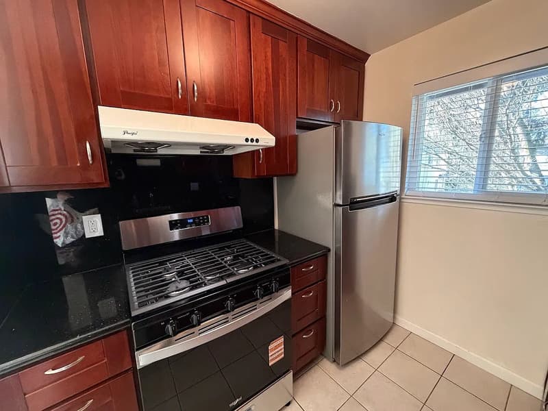 Davis Condo: 1742 Fremont Ct