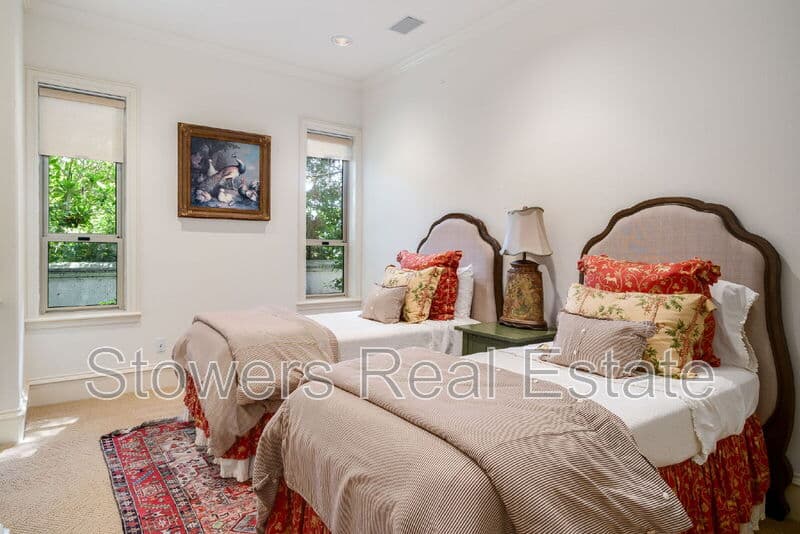 Danville House: 4482 Deer Ridge Rd
