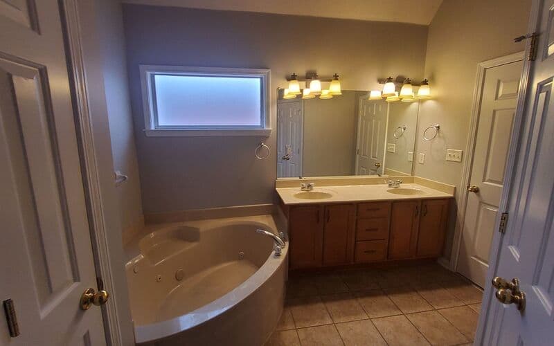 Cordova House: 2706 Bending Elm Dr