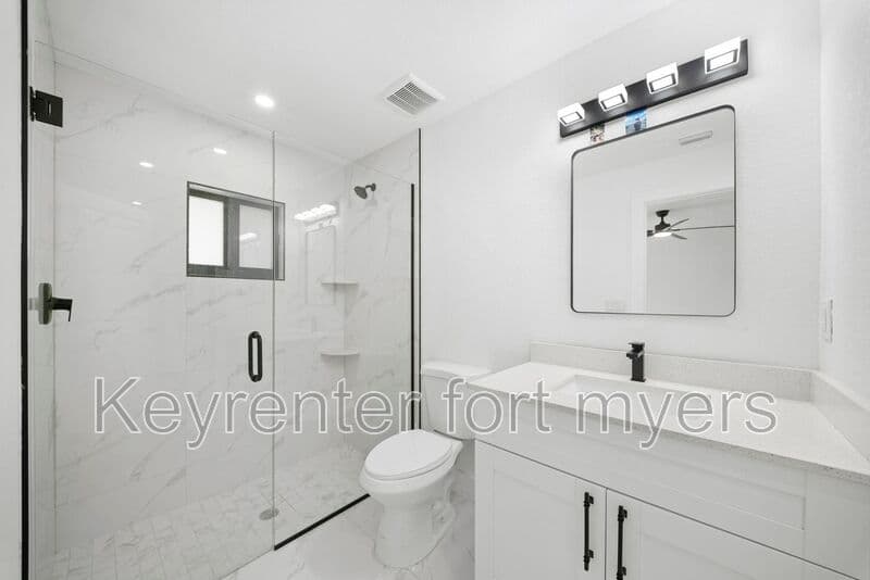 Lehigh Acres House: 668 CHEMSTRAND ST E
