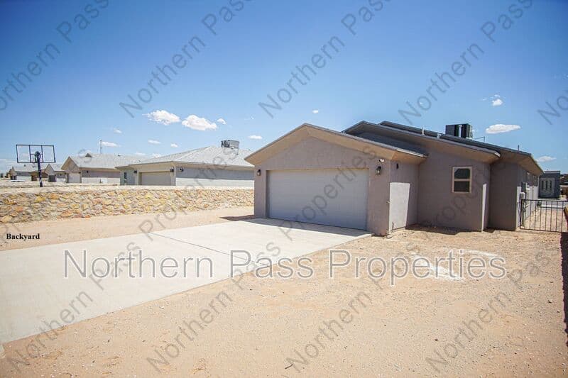 El Paso House: 14913 Tierra Isaiah