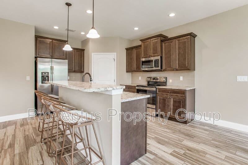 Mary Esther House: 215 Green Dr