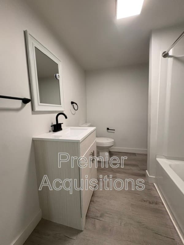 South Roxana Condo: 702 Biltmore Blvd
