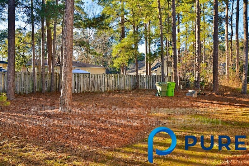Columbia House: 17A Battery Walk Ct