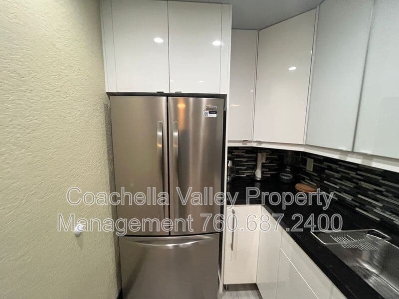 Palm Springs Condo: 2821 Los Felices Cir