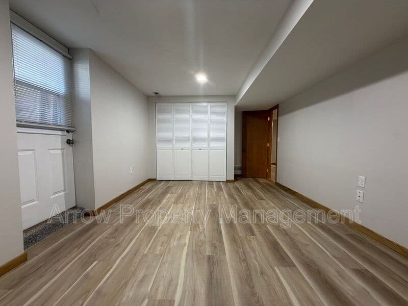 Lincoln Condo: 1459 Plum