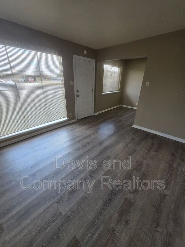 Midland Condo: 3001 W Ohio Ave