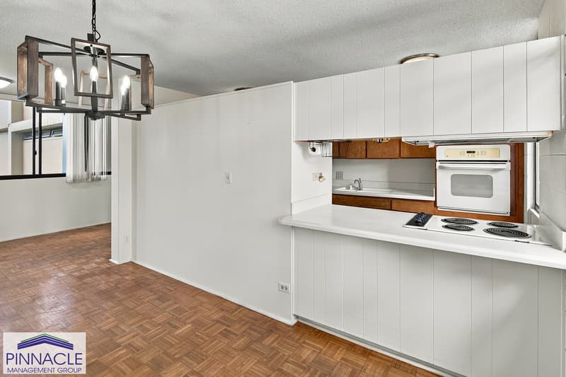Honolulu Condo: 2033 Nuuanu Ave #5C