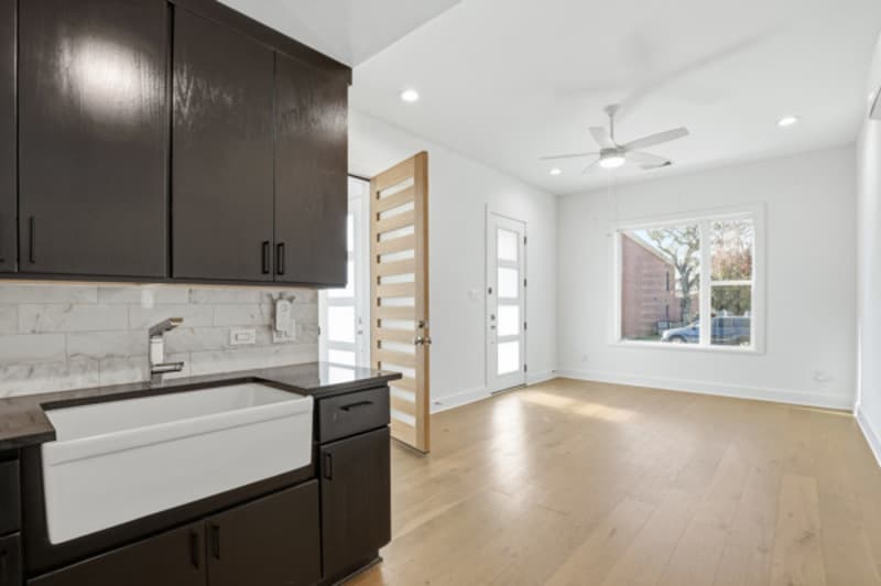 Fort Worth House: 2825 Townsend Drive