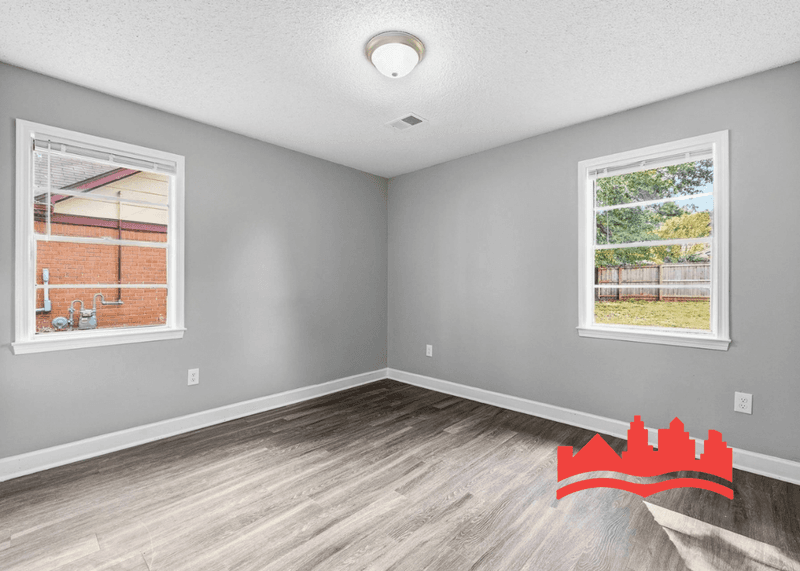 Bartlett House: 3915 Clover Hill Dr