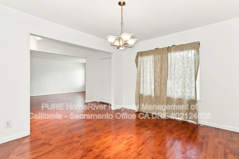 Carmichael House: 4924 Olive Oak Way