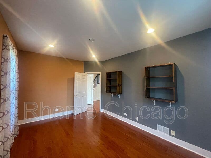 Carol Stream House: 1034 Idaho St.