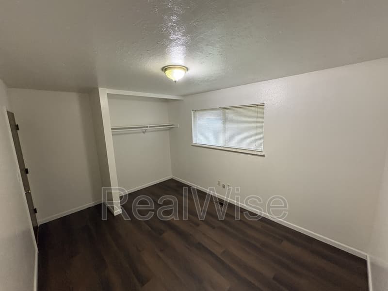 Sutherlin House: 231 Hawthorne St