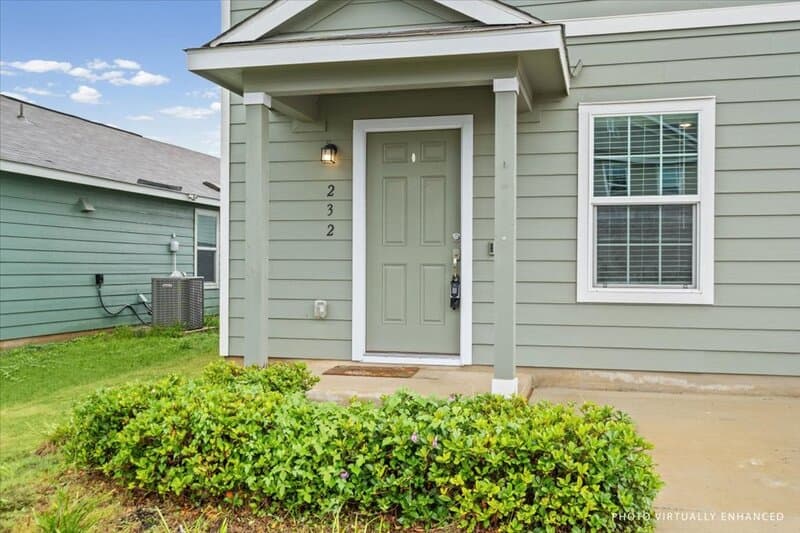 San Marcos House: 232 Mica Trail
