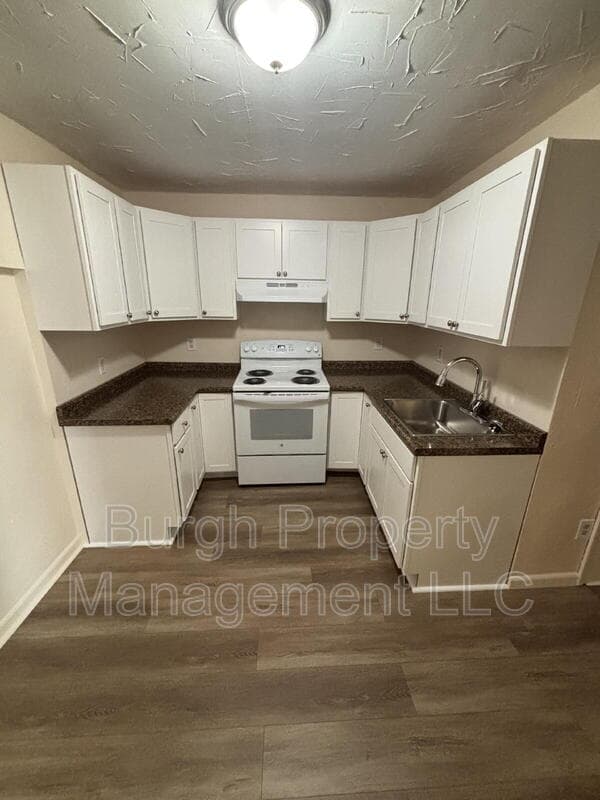 Washington Condo: 725 Addison St