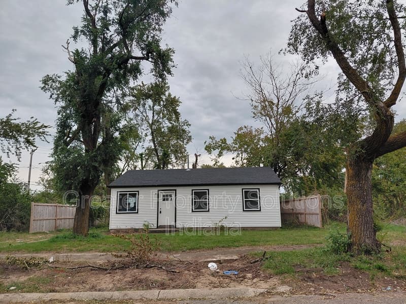 Gary House: 1047 Decatur Street