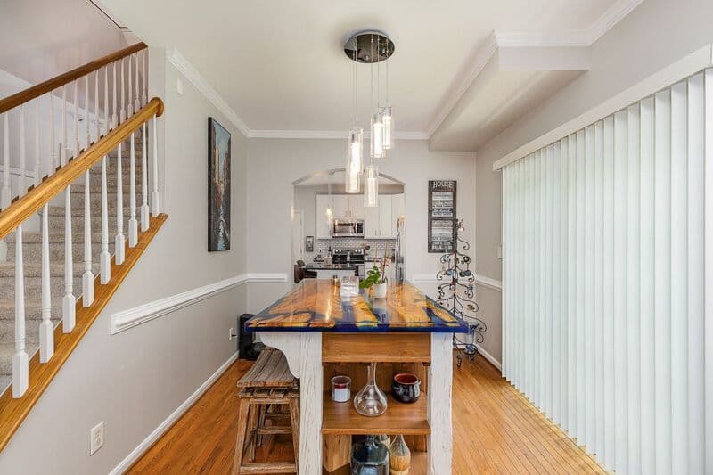 Fredericksburg House: 11814 Gardenia Dr