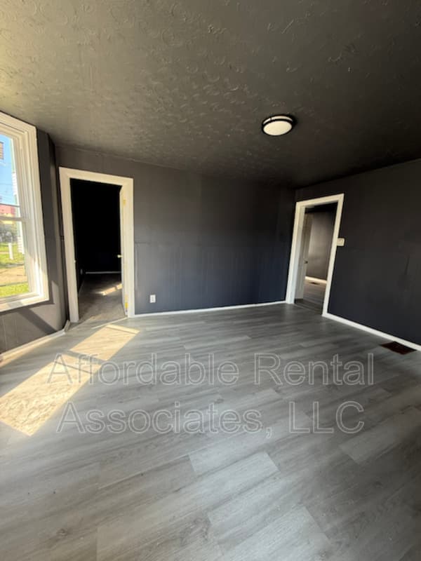 milwuakee Condo: 1643 S 1st St