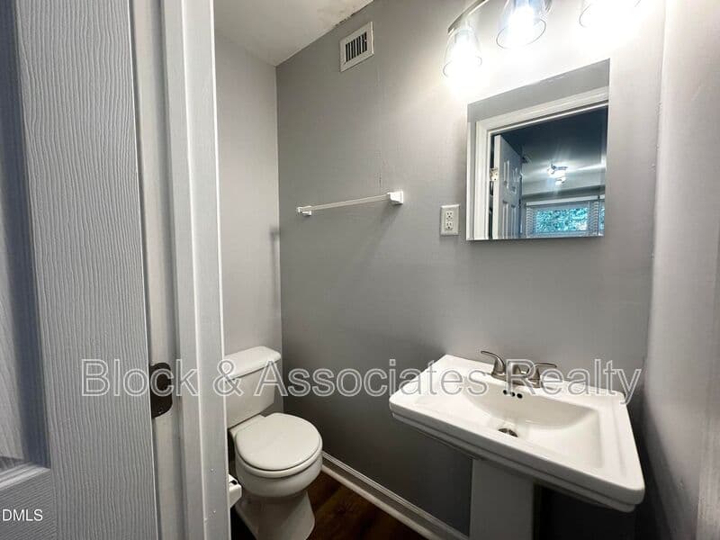 RALEIGH House: 4808 BLUE BIRD CT D