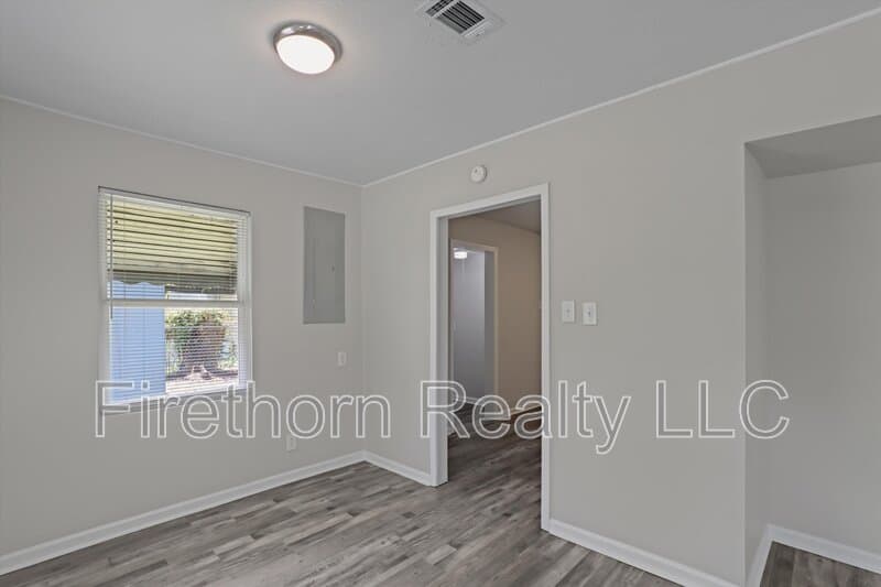 Augusta House: 2528 Luz Drive