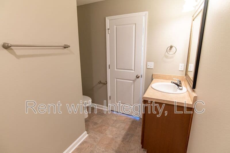 Tallahassee House: 2202 Del Carmel Way