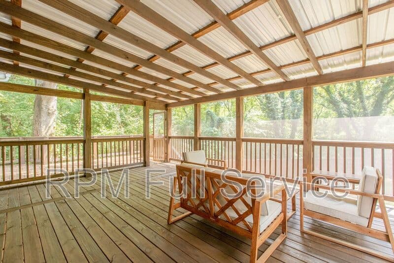 Nashville Condo: 1021 College Ave