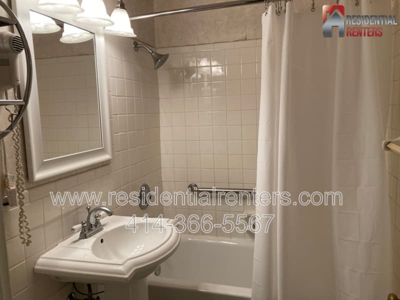 Milwaukee Condo: 1028 E Juneau Ave.