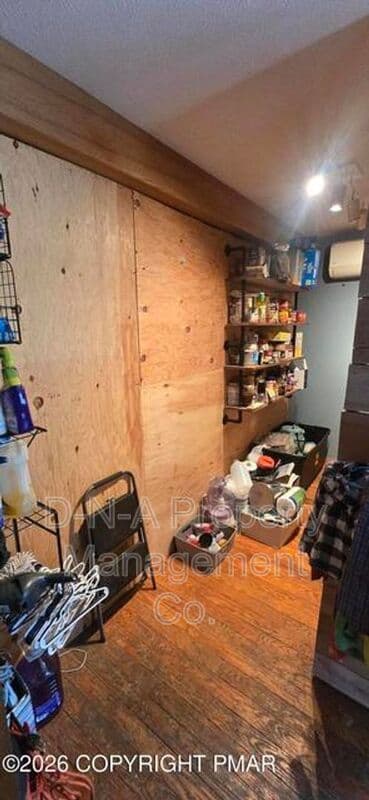 East Stroudsburg House: 135 Little Creek Lane