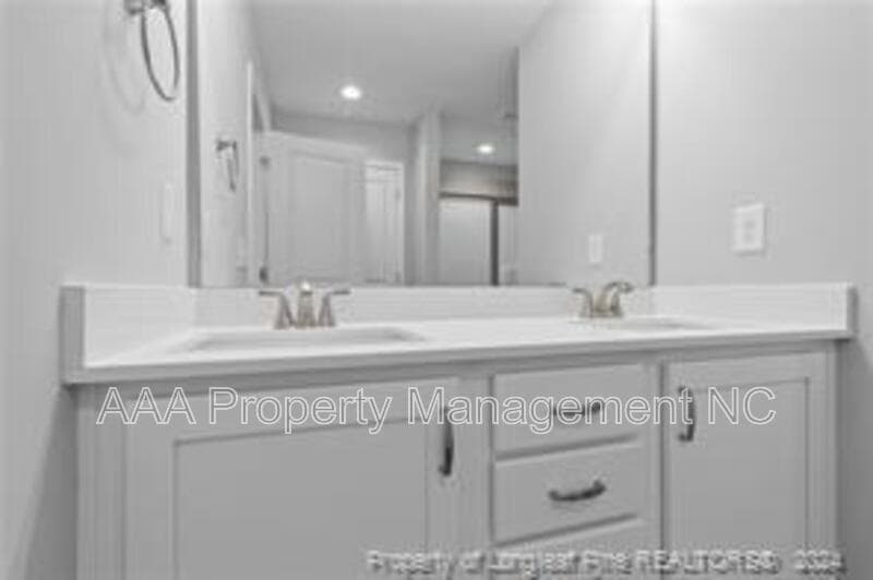 Raeford House: 297 Marlborough