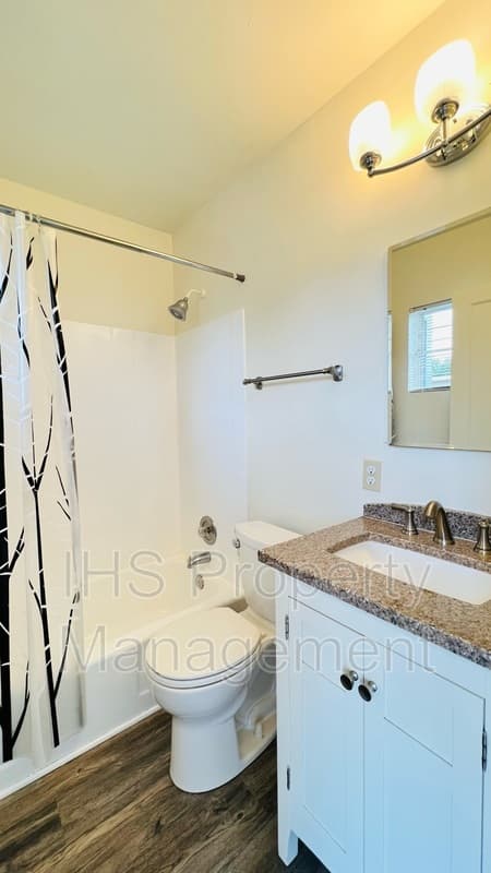 Richland Condo: 1209 George Washington Way
