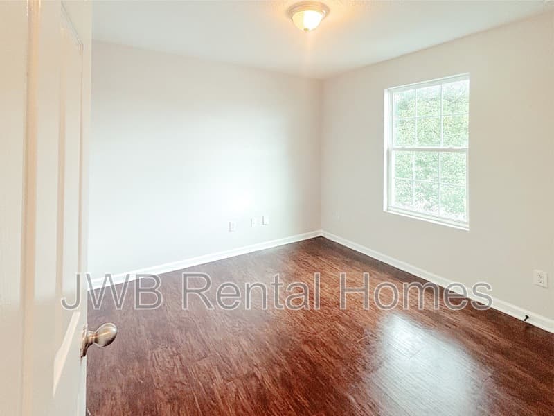 Jacksonville House: 3038 Rayford St
