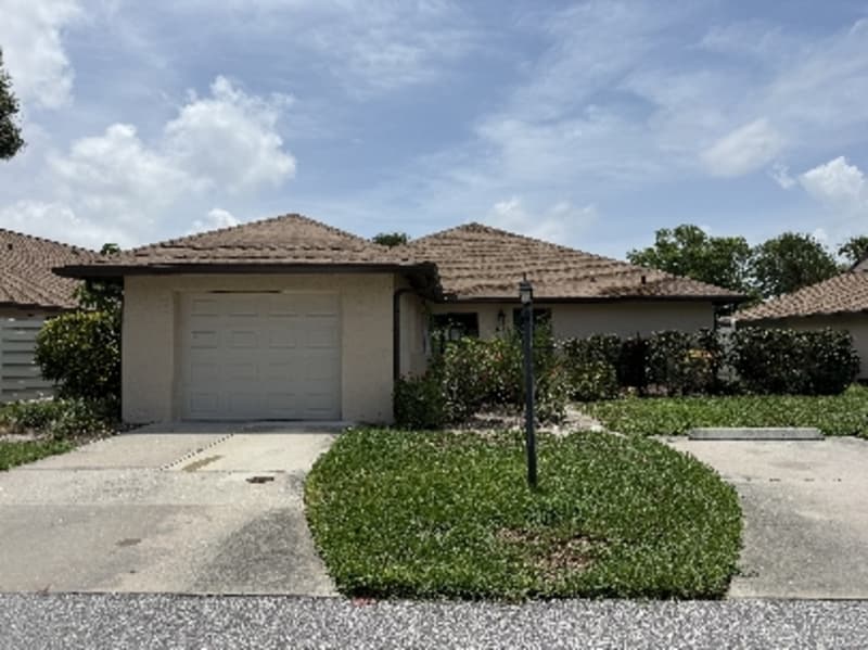 Bradenton House: 3424 51st Avenue Circle West