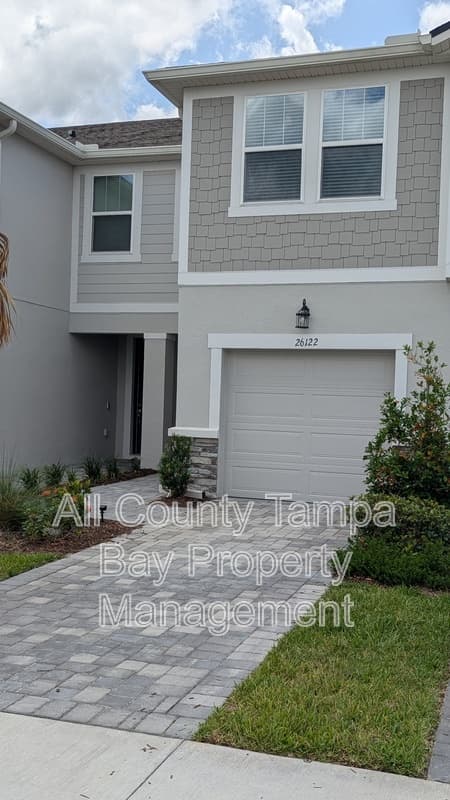 Lutz Townhome: 26122 Fantasy Sky Lane