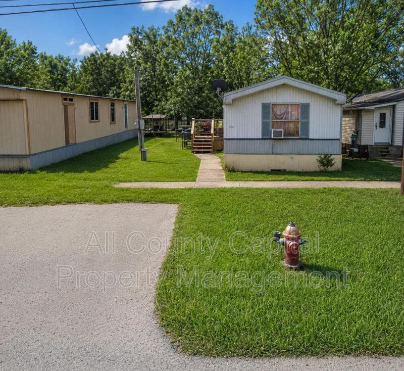 Austin House: 6403 Johnny Morris Road