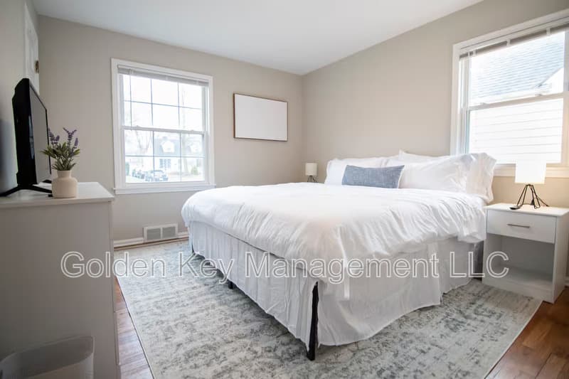 Parma Heights House: 7046 Greenleaf Avenue