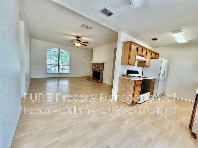 Burleson House: 824 Blue Ridge Drive