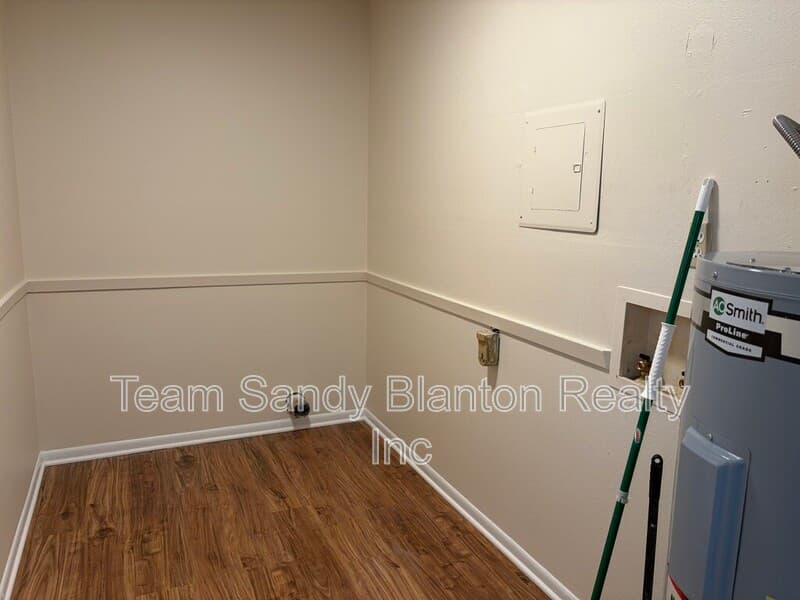 Pensacola House: 204 Brandywine Road