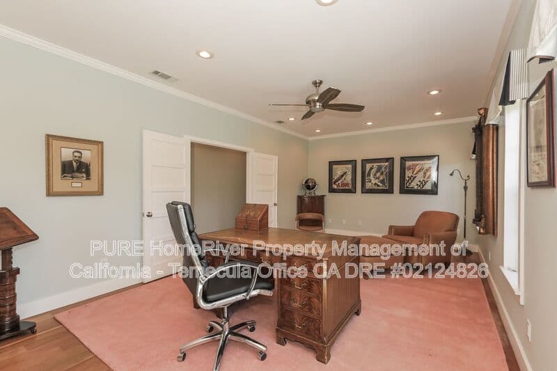 Murrieta House: 36475 Avenida La Cresta