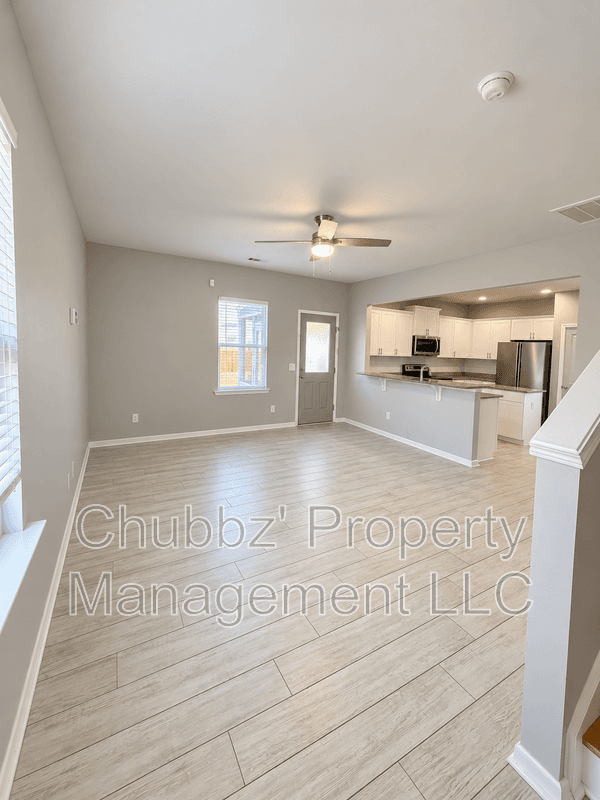Beaufort House: 4 Wando Pl