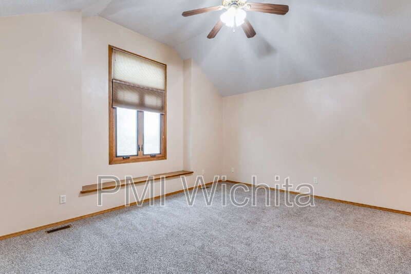 Wichita House: 6514 W Briarwood Ave