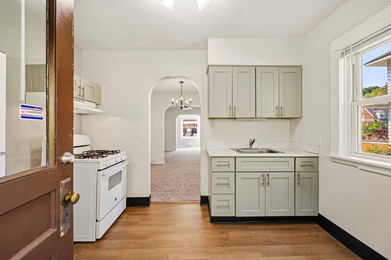 Pittsburgh Condo: 2218 McMonagle Avenue