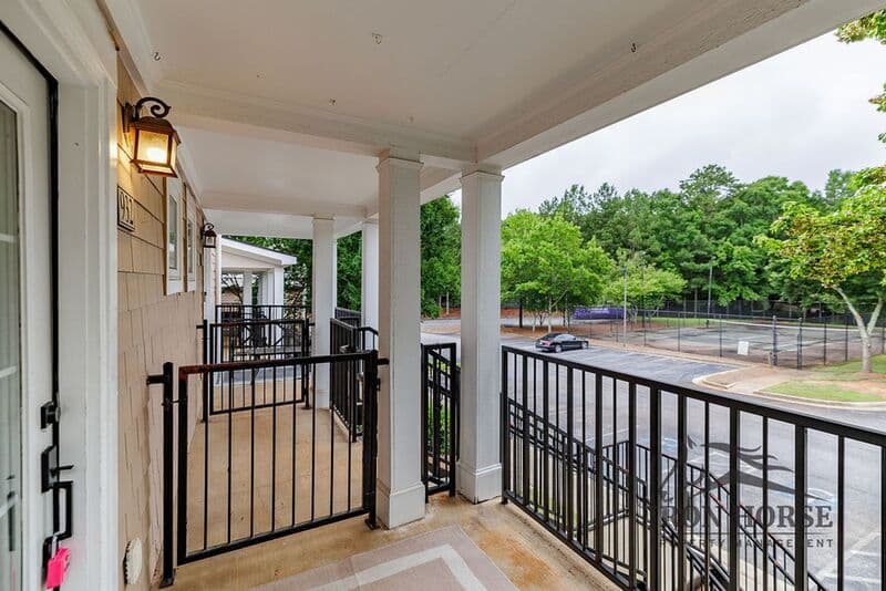 Athens House: 1035 BARNETT SHOALS RD