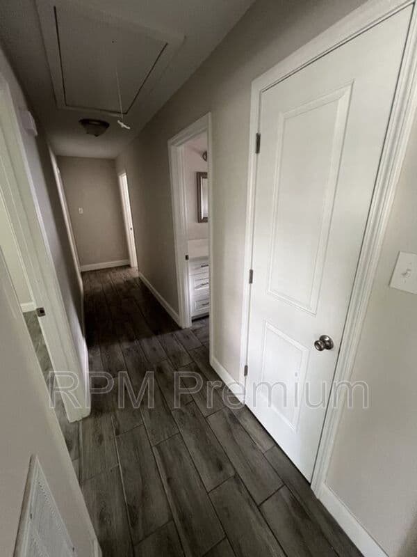 Baton Rouge House: 10444 Browning Dr.