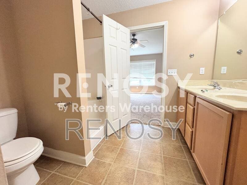 West Des Moines House: 8228 Dakota Drive