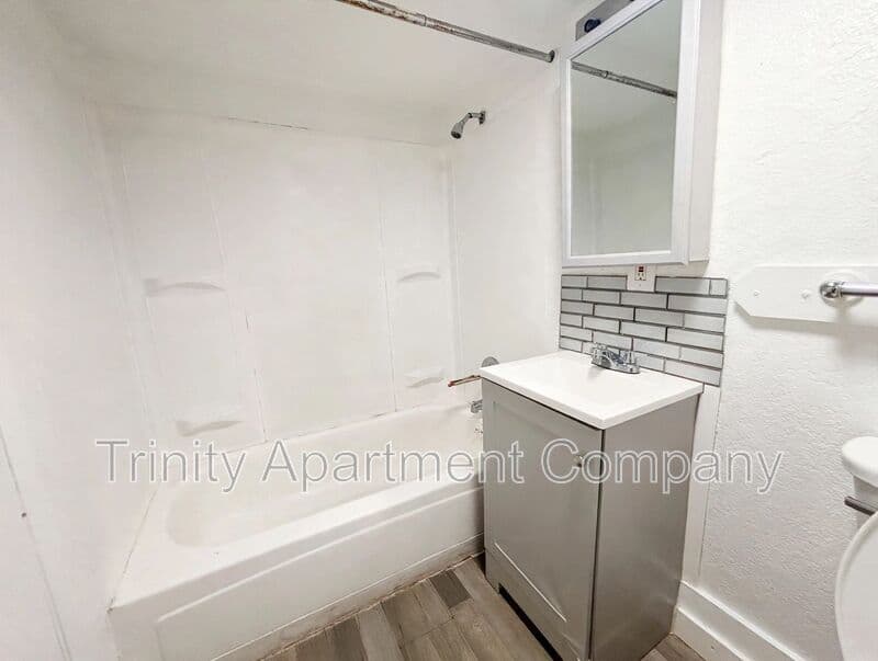 Albuquerque Condo: 644 Louisiana Blvd SE Albuquerque